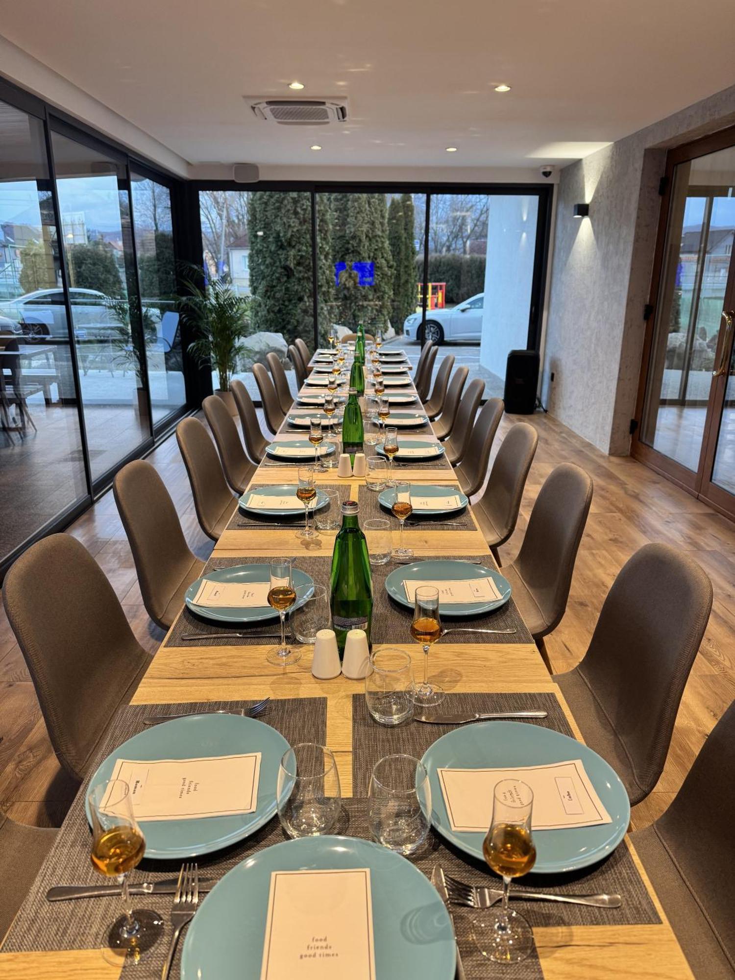 Raketa Residence, Restaurant & Hotel 普列维扎 外观 照片
